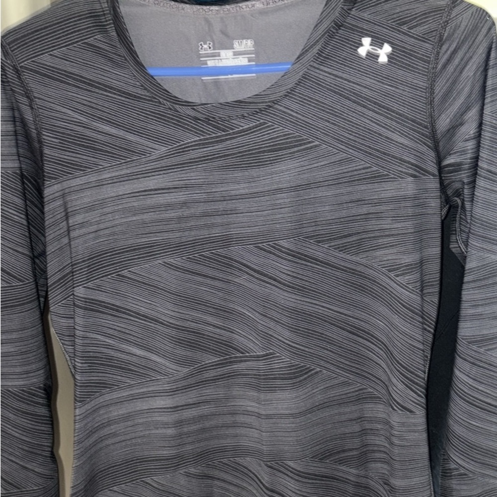 Under Armour Gray Fitted Long Sleeve Tee